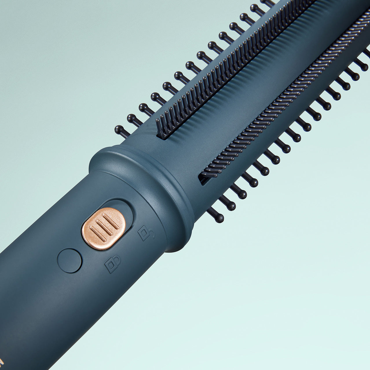 MDLondon WAVE Heated barrel brush multi-styler